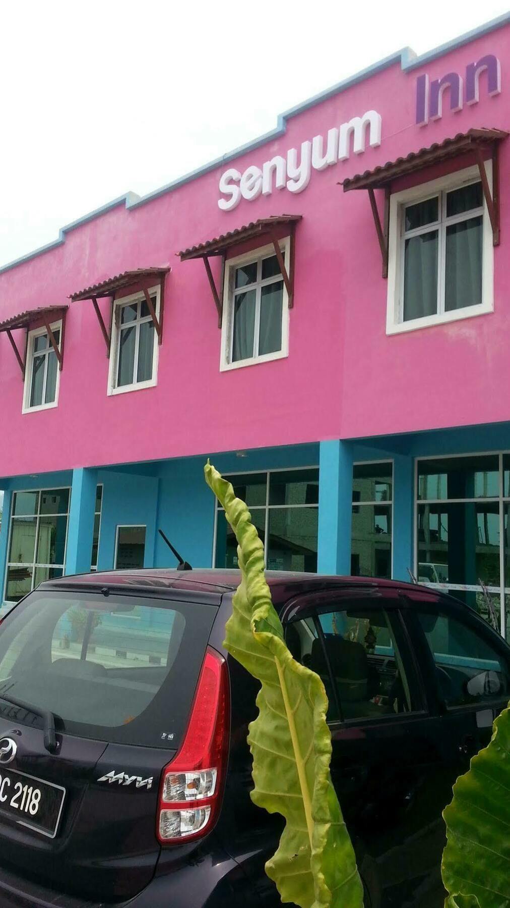 Oyo 275 Senyum Inn Pantai Cenang  Exterior photo
